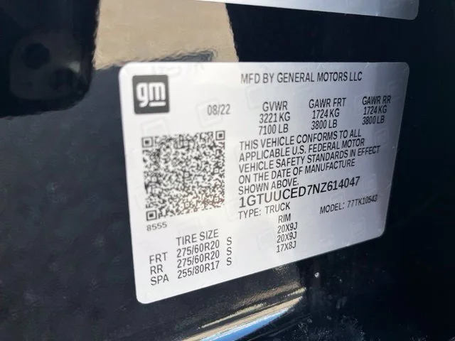 Used 2022 ONYX BLACK GMC Elevation image 14