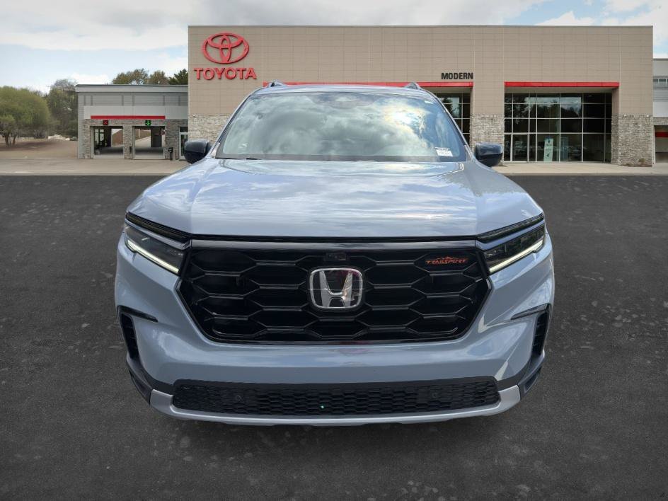 Used 2025 Sonic Gray Pearl Honda TrailSport image 2