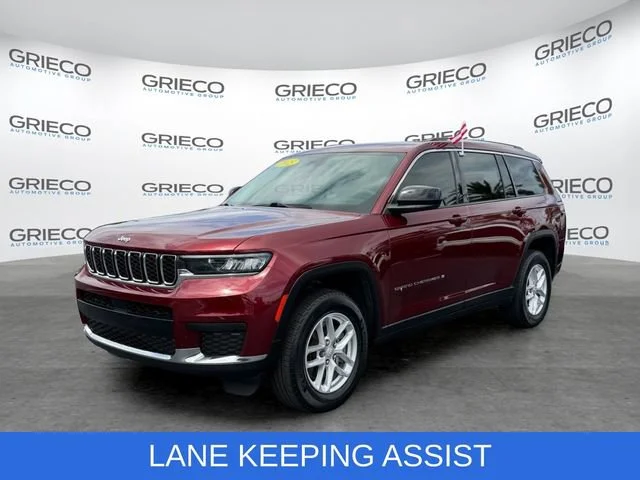 Used 2023 Red Jeep Laredo 4x2 image 3