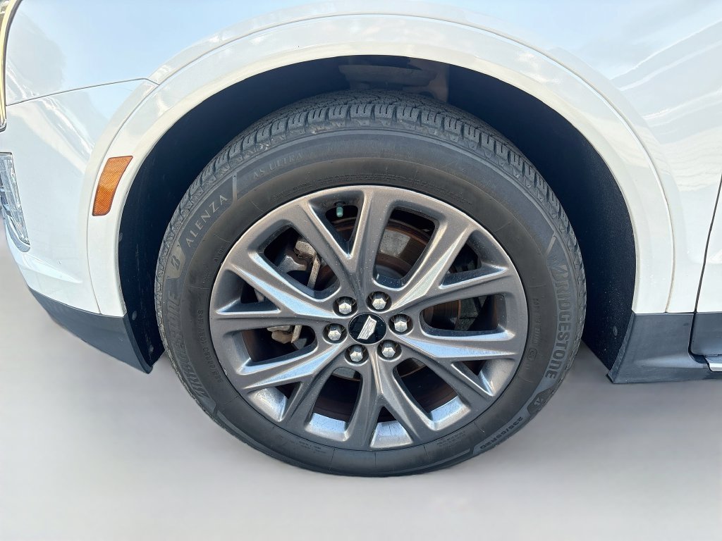 Used 2019 White Cadillac Luxury image 31