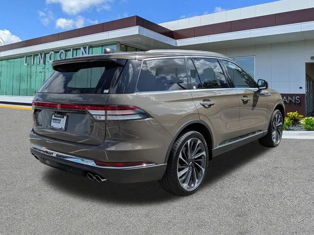 New 2026 Gray Lincoln Reserve image 4