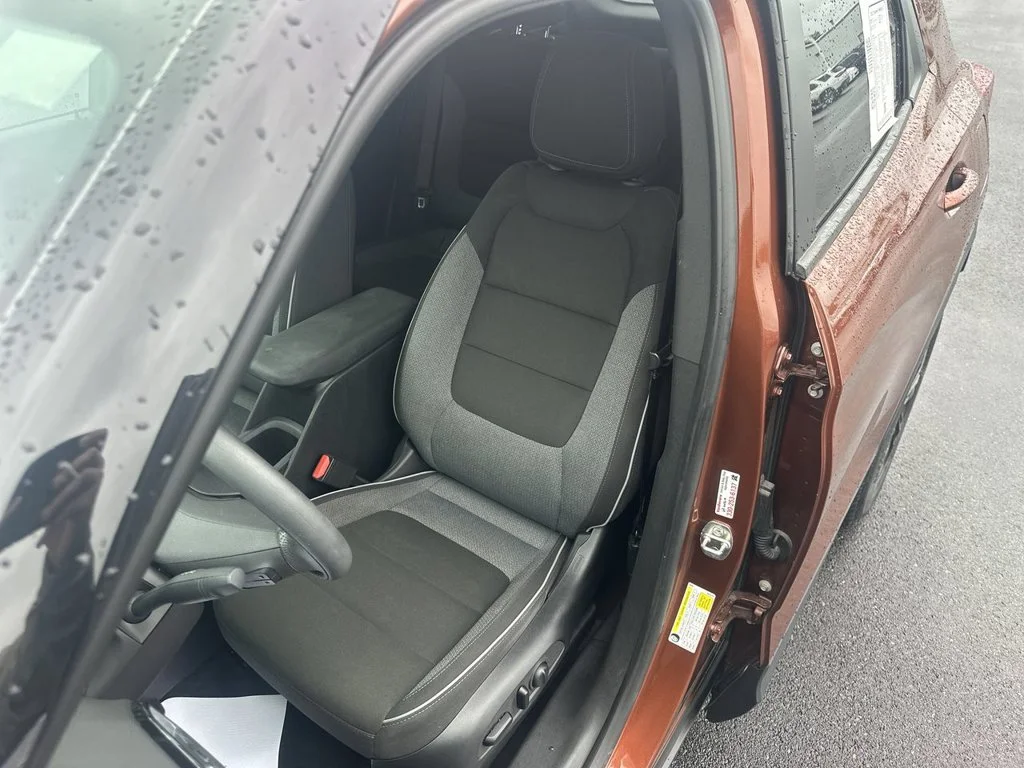 Used 2021 Orange Chevrolet LT image 17