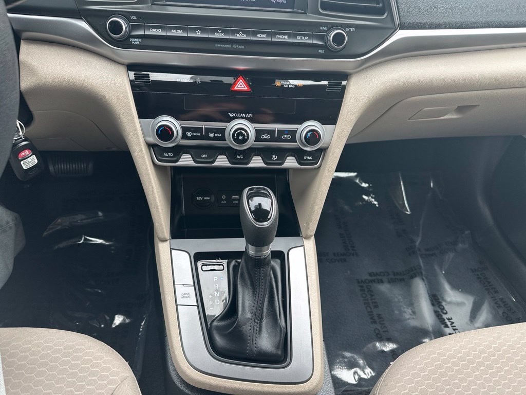2020 Hyundai Elantra SEL - Photo 18