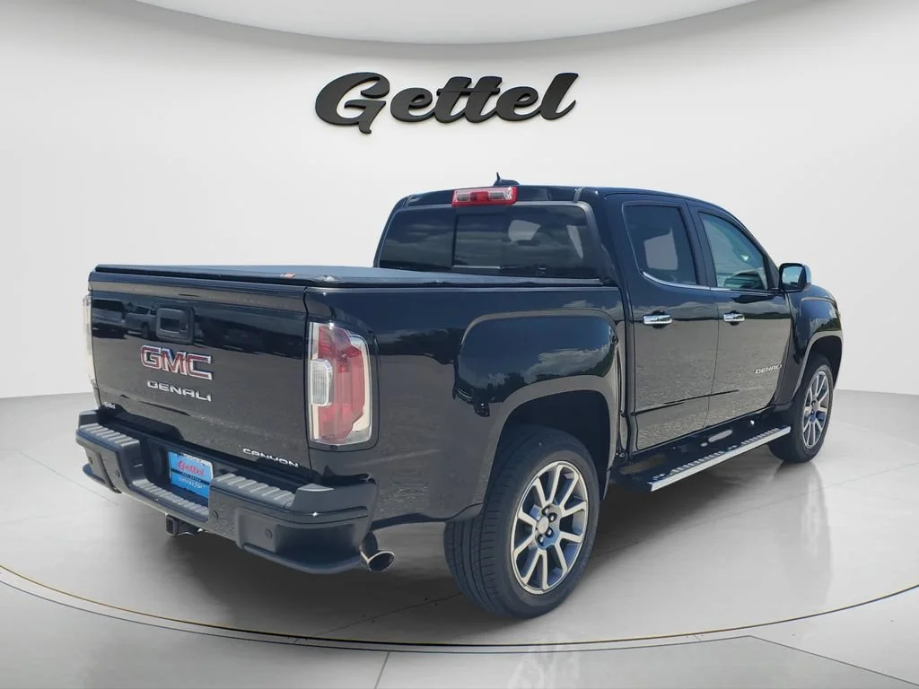Used 2022 Onyx Black GMC Denali image 5