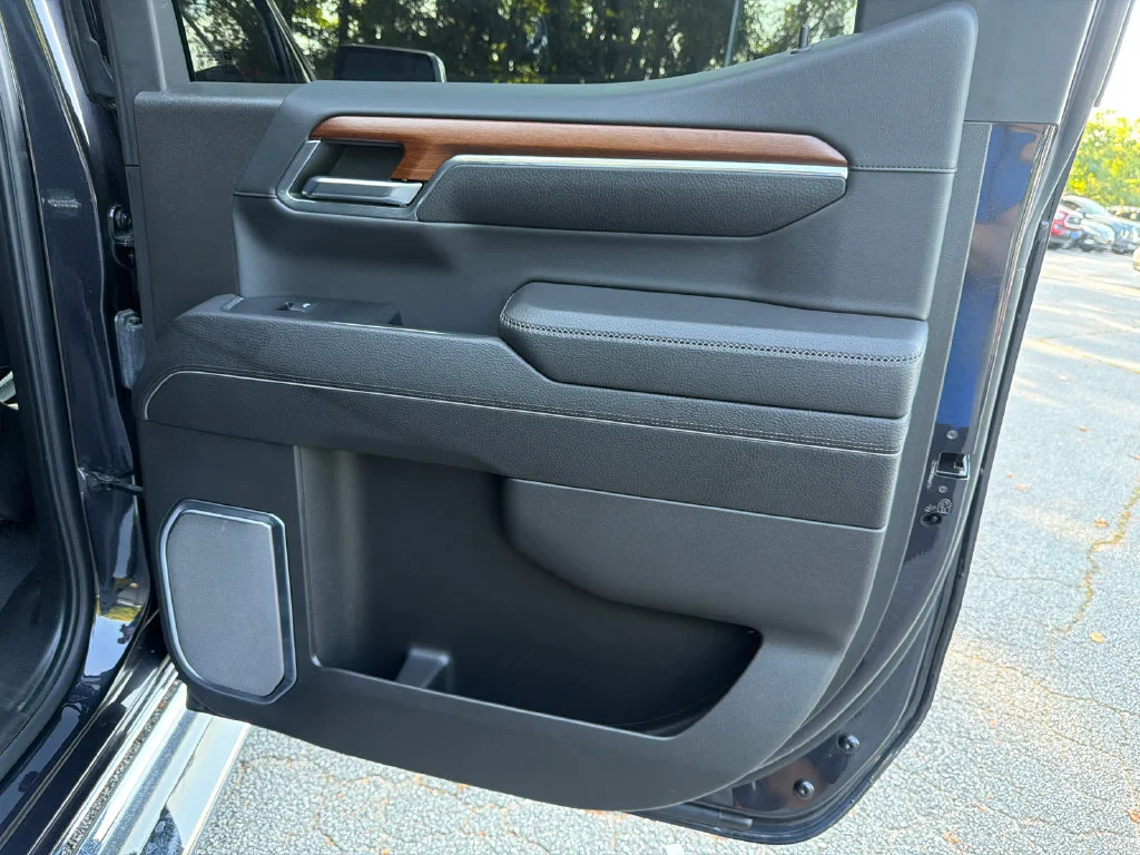 Used 2023 Silver GMC Denali image 16