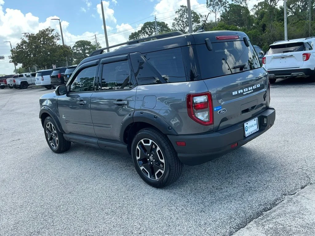 Used 2021 Gray Ford Outer Banks image 6