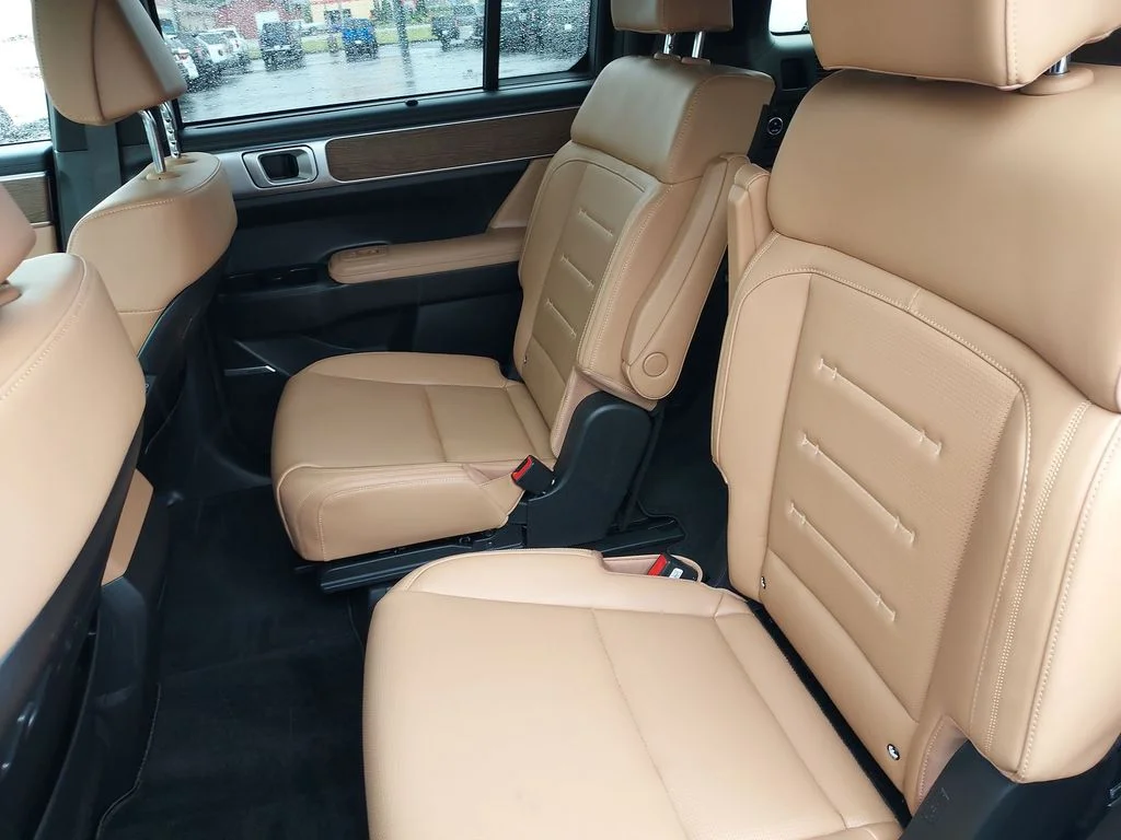 Used 2026 White Hyundai Calligraphy image 29