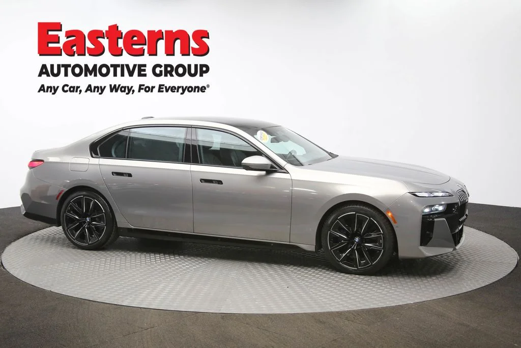 Used 2023 Gray BMW 760i xDrive image 51