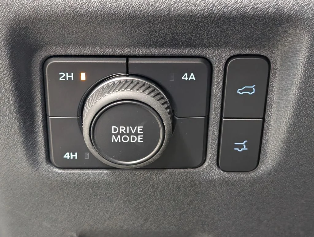 New 2027 Star White Metallic Tri-Coat Ford Active image 10