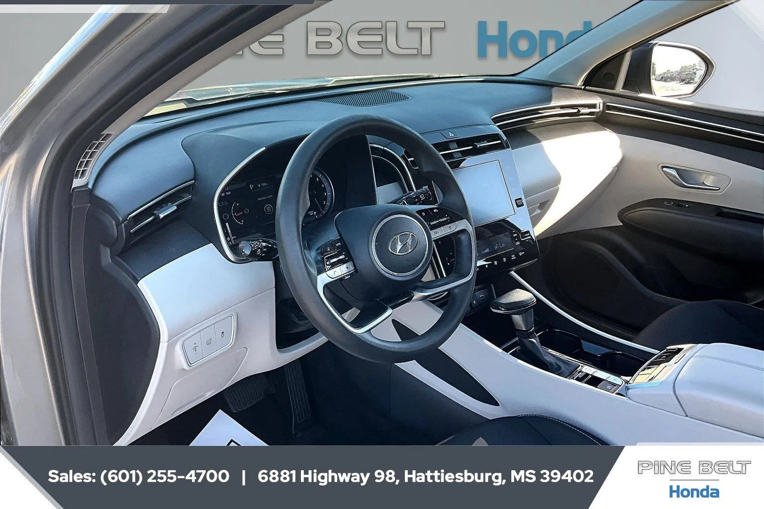 Used 2024 Shimmering Silver Hyundai SEL image 12