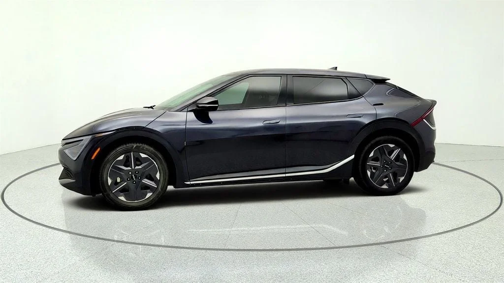 Used 2025 Panthera Metal Kia Light Long Range RWD image 8