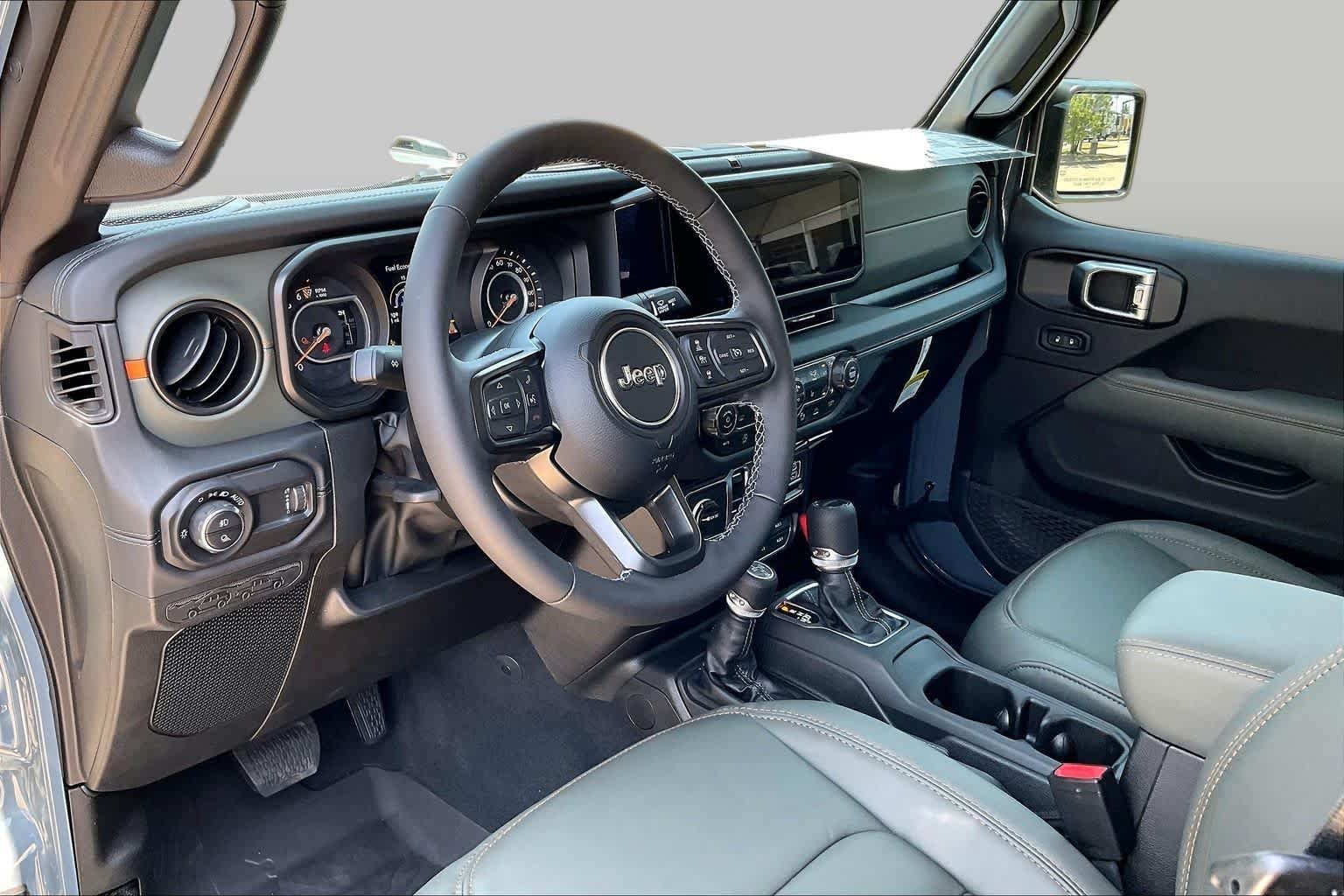 New 2026 Anvil Clearcoat Jeep Mojave X image 8