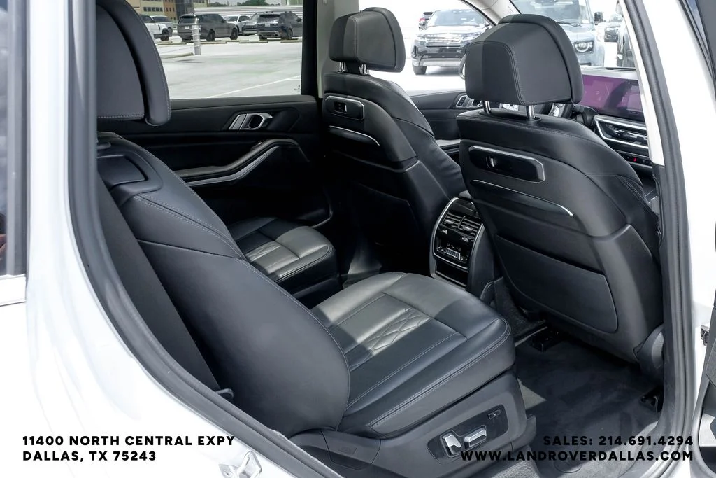Used 2023 Mineral White Metallic BMW xDrive40i image 38