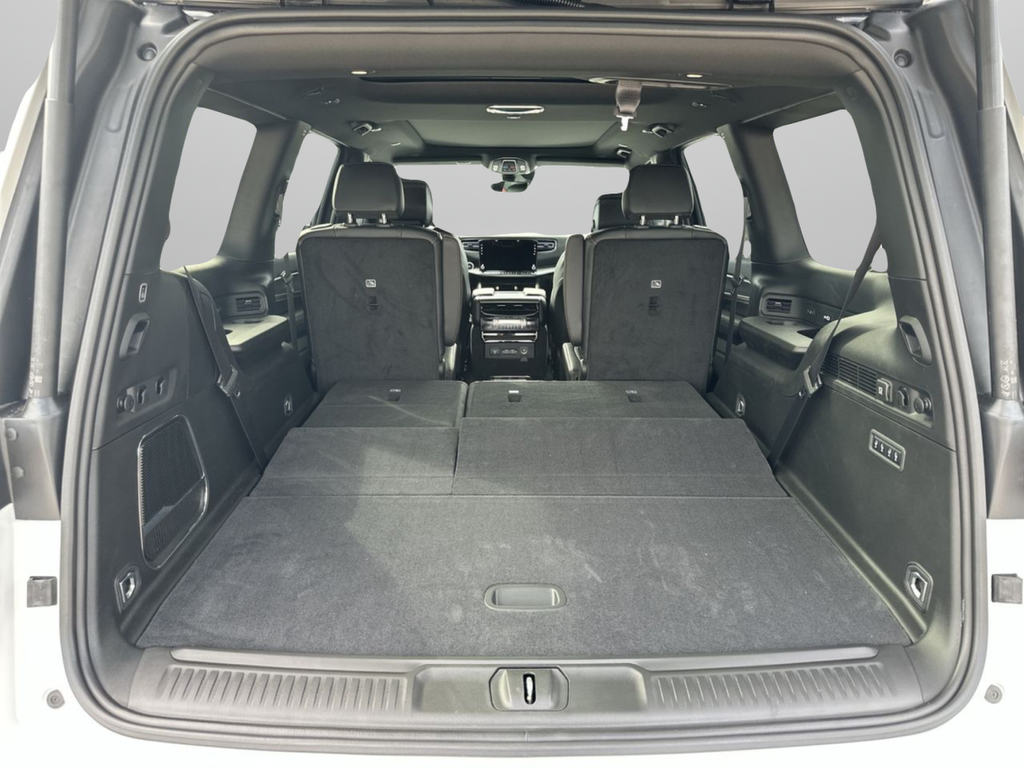 New 2026 Bright White Clearcoat Jeep  image 33