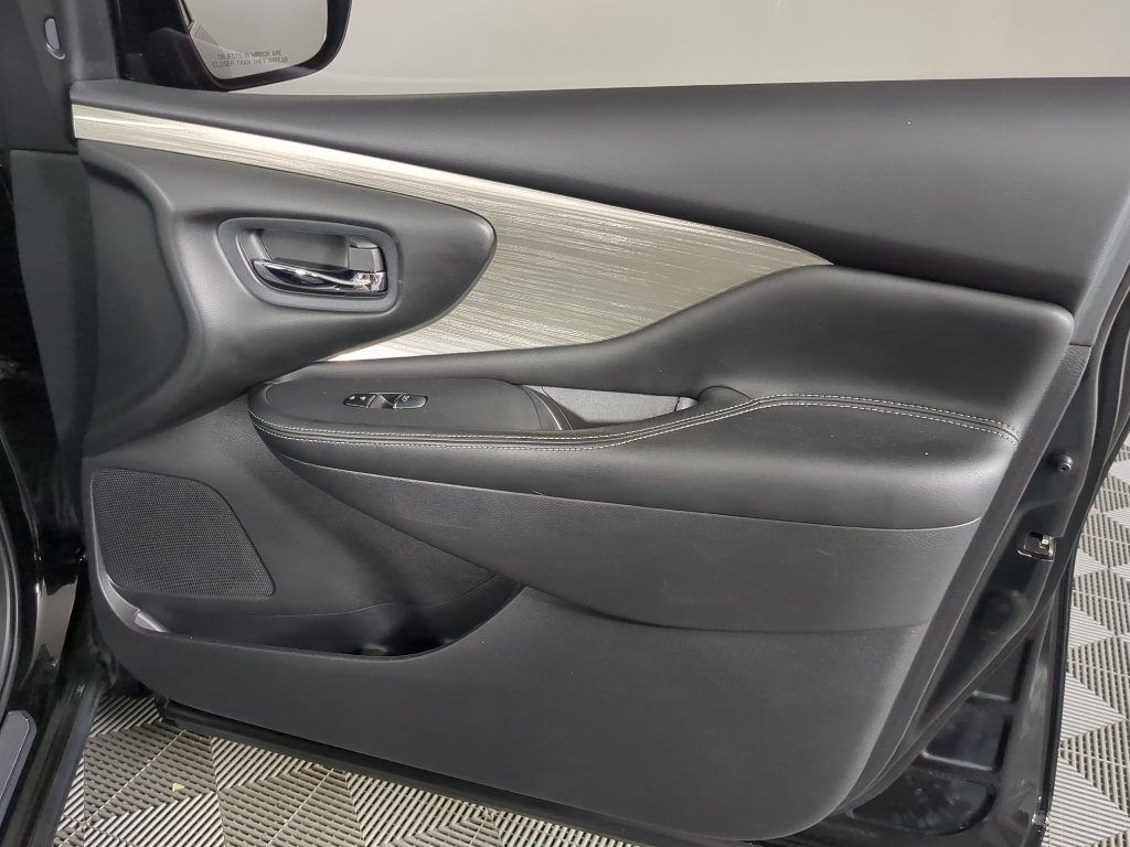 Used 2017 Magnetic Black Metallic Nissan Platinum image 21