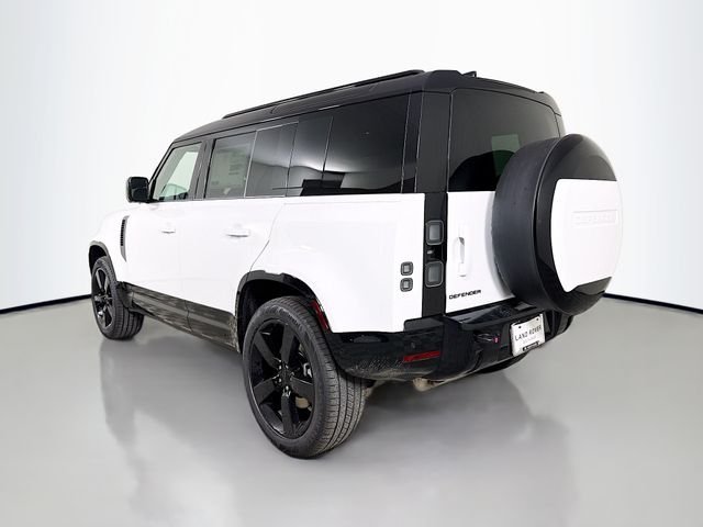 New 2026 Fuji White Land Rover X-Dynamic SE image 7
