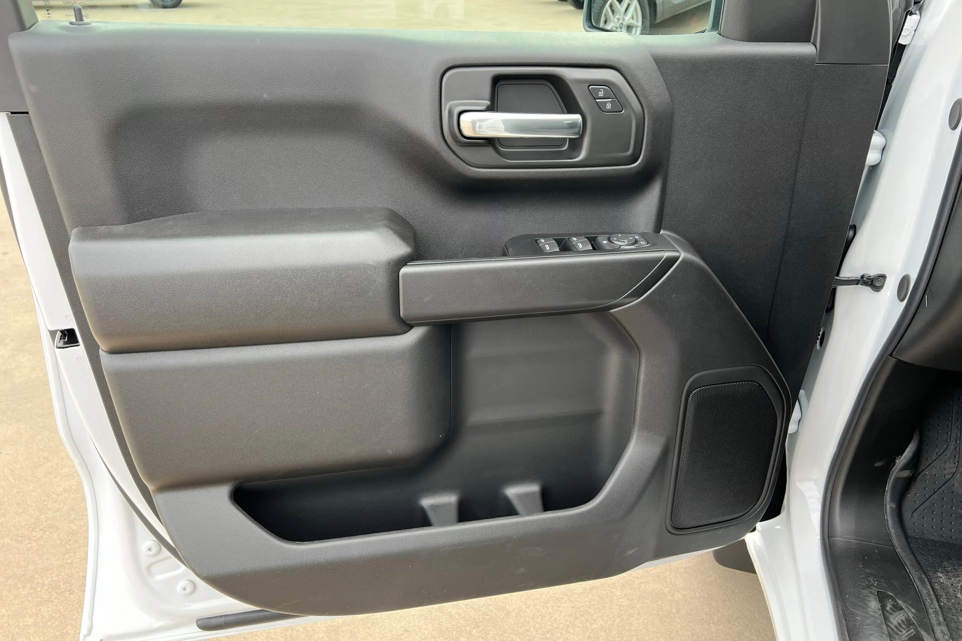 2026 Chevrolet Silverado 1500 Custom - Photo 14