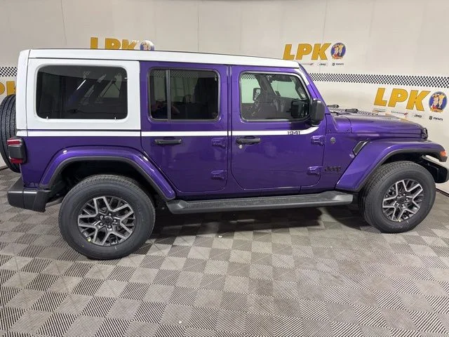 New 2026 Reign Exterior Paint Jeep Sahara image 4