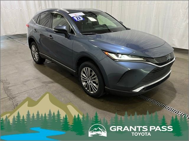 2022 Toyota Venza XLE