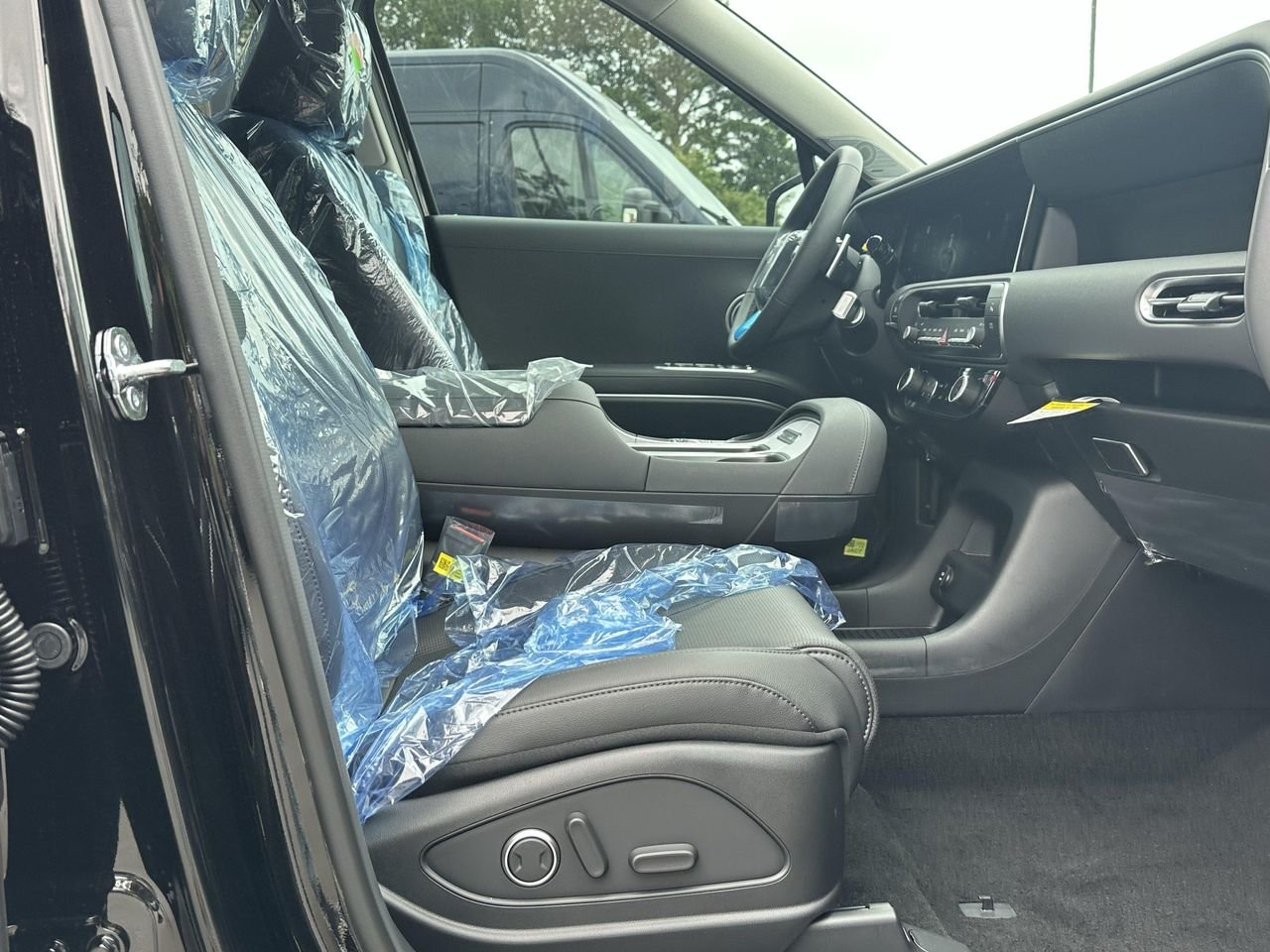 New 2026 Abyss Black Pearl Hyundai Limited image 13