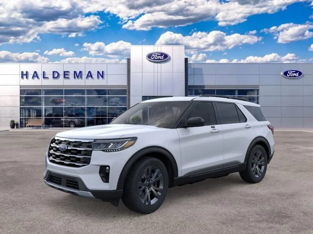 New 2026 Space White Metallic Ford Active image 1