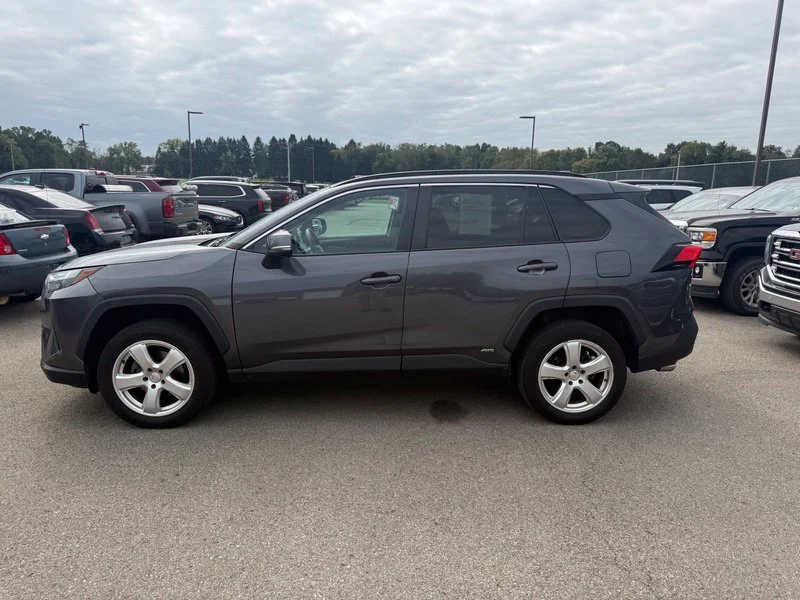 Used 2022 Gray Toyota XLE image 19