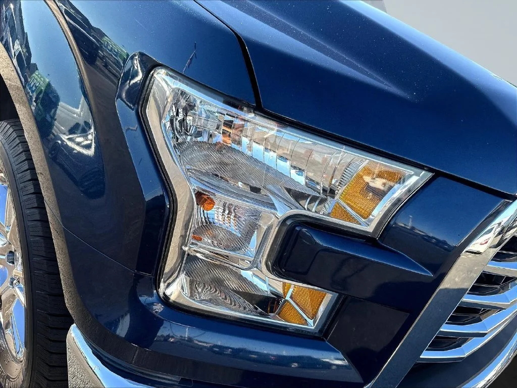 Used 2016 Blue Jeans Metallic Ford XLT image 34