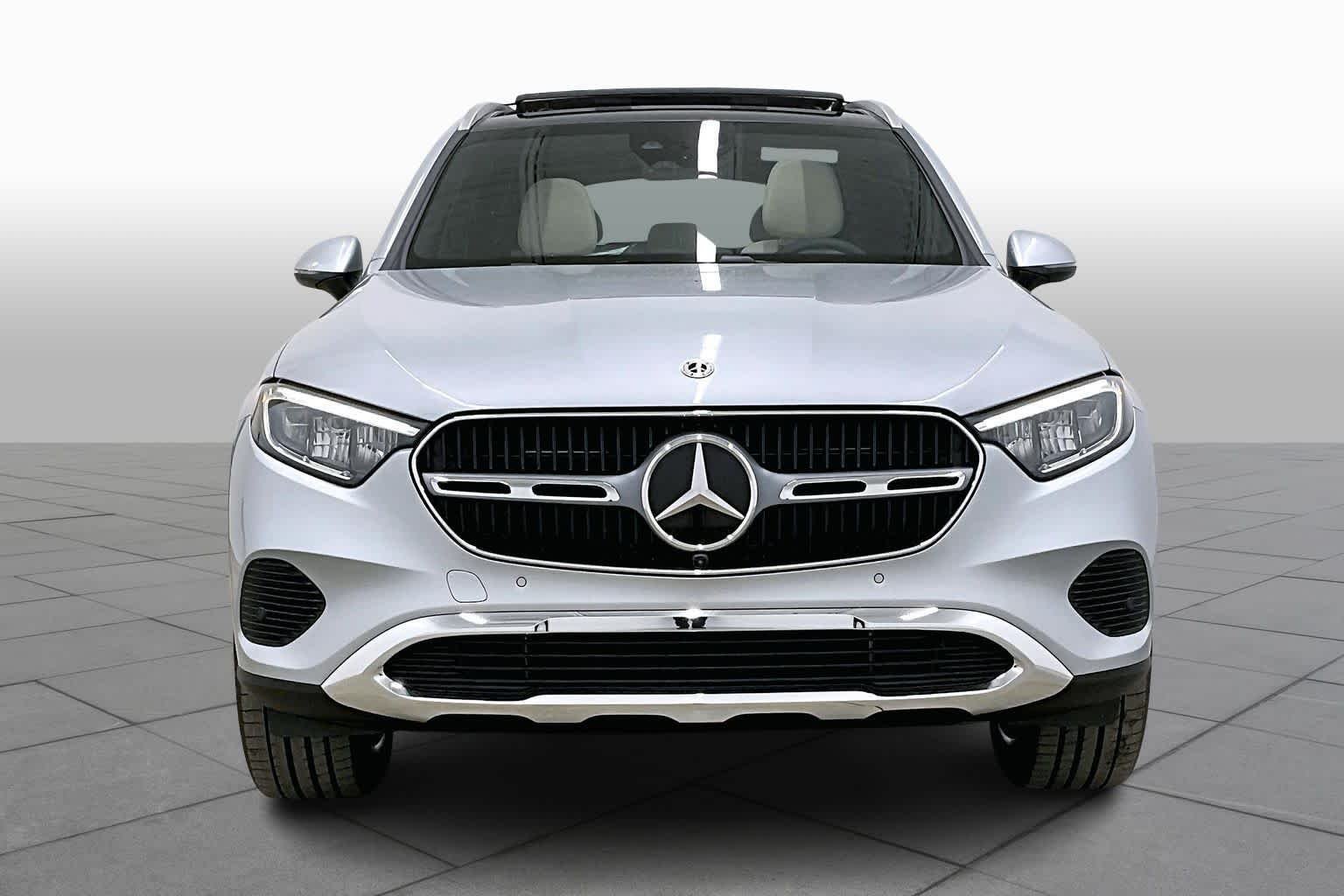 New 2026 Cirrus Silver Metallic Mercedes-Benz GLC 300 image 3