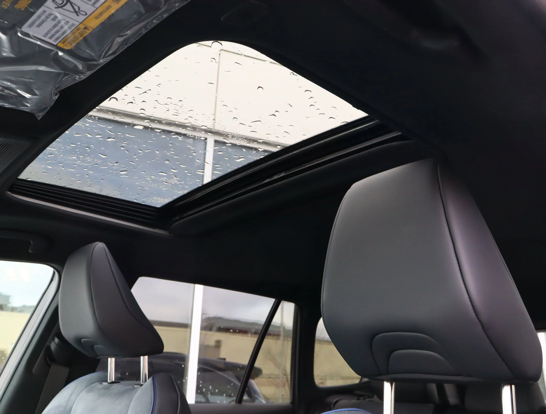 New 2026 Wind Chill Pearl w/Black Roof Toyota XSE image 7