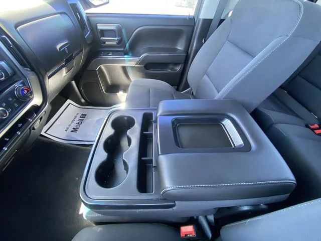 Used 2019 SILVER ICE METALLIC Chevrolet LT image 20