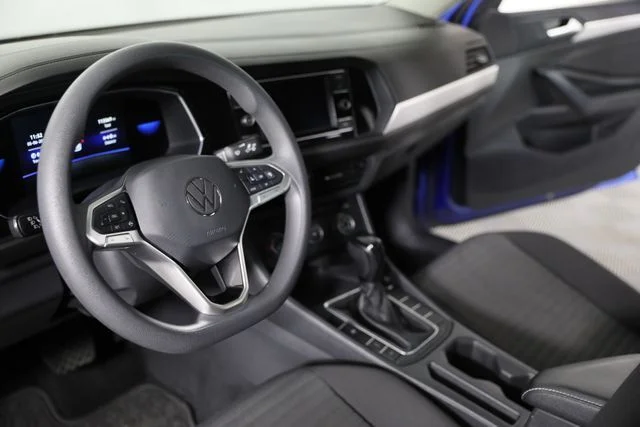 Used 2022 Blue Volkswagen 1.5T S image 11