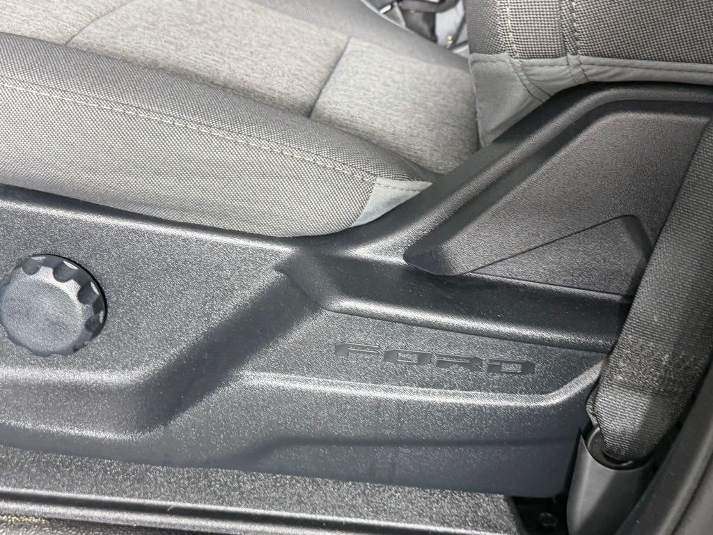Used 2025 White Ford XL image 24