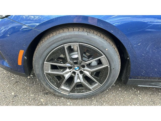 New 2026 Phytonic Blue Metallic BMW 530i xDrive image 8
