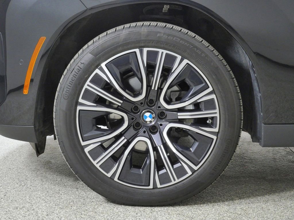 Certified Used 2025 Black Sapphire Metallic BMW 30 xDrive image 21