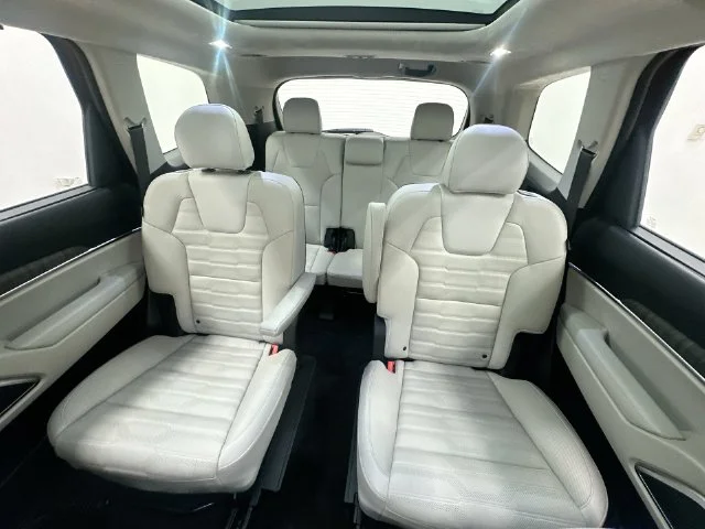 Used 2024 Red Kia SX-Prestige image 33