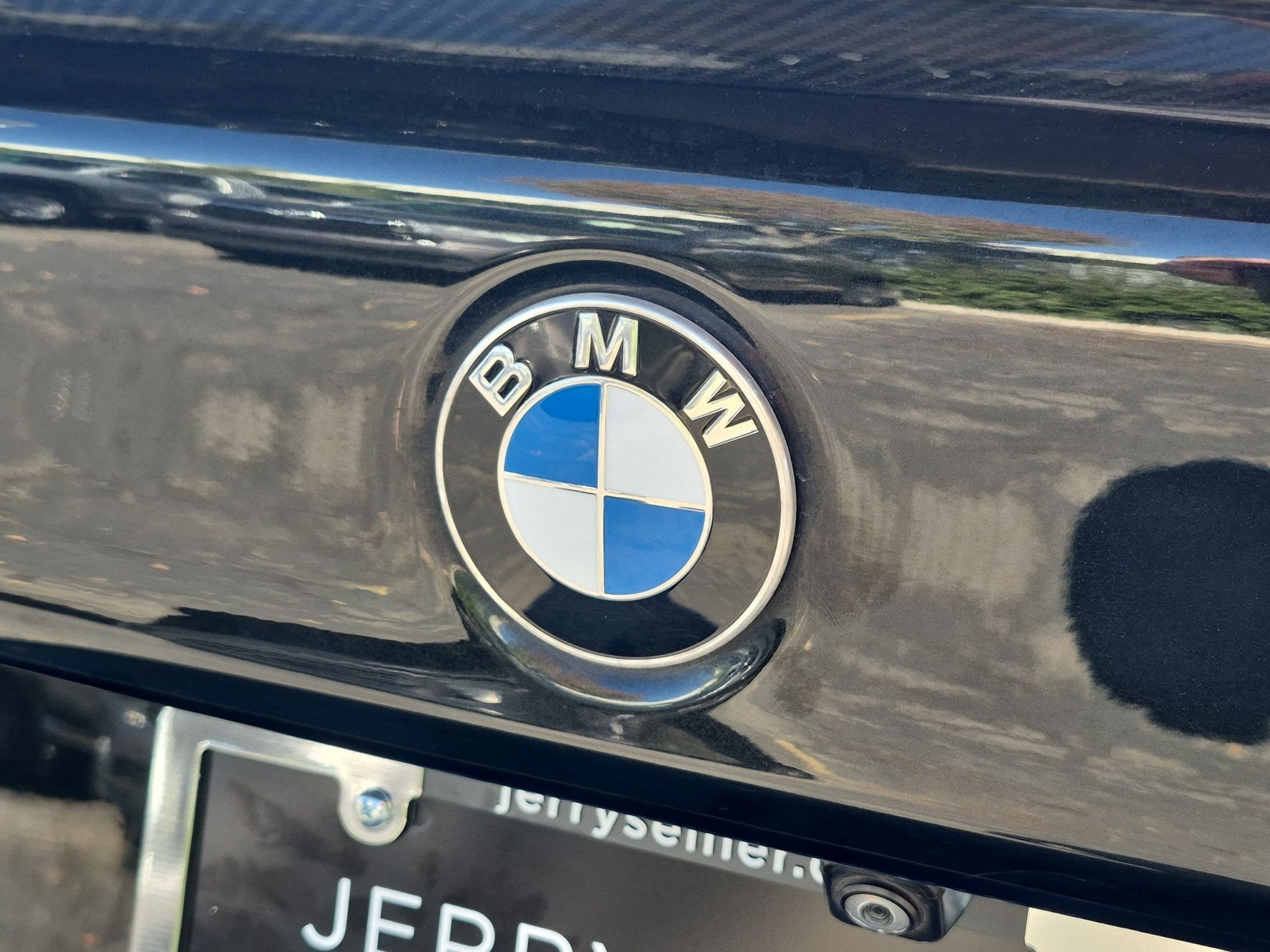 Used 2019 Black Sapphire Metallic BMW Competition image 13