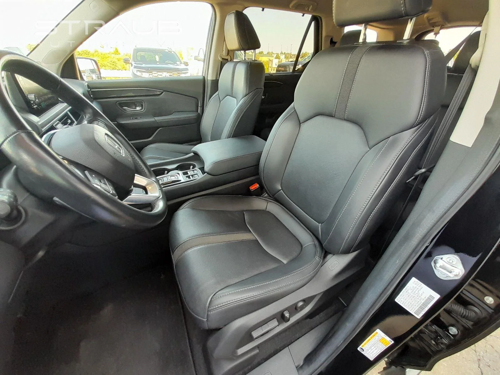 Used 2025 Crystal Black Pearl Honda EX-L image 39