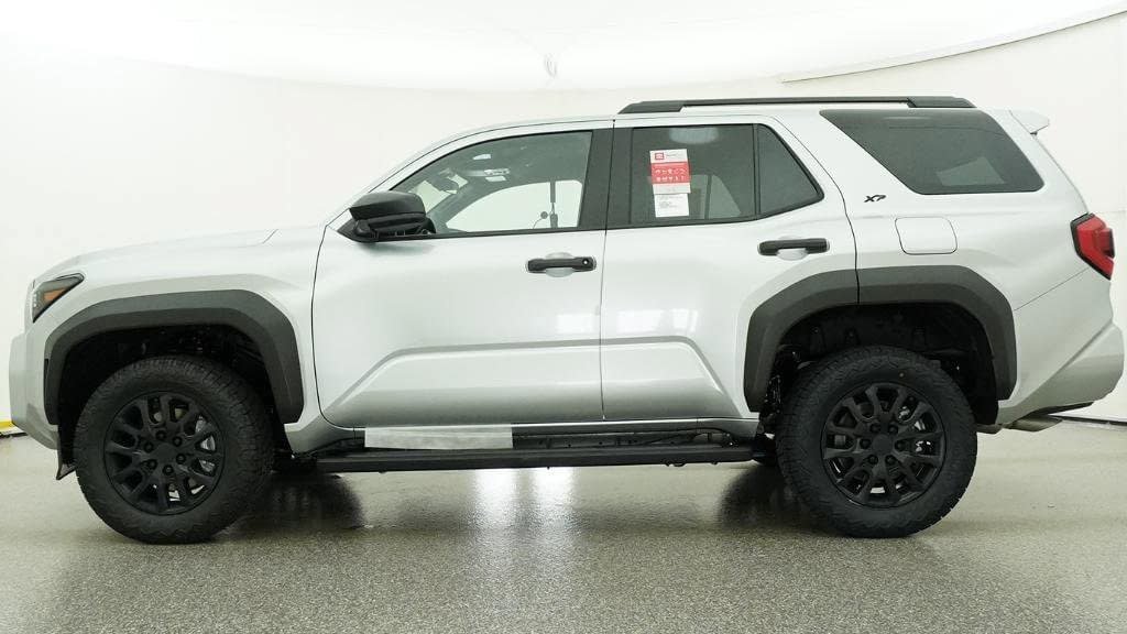 Used 2026  Toyota SR5 image 18