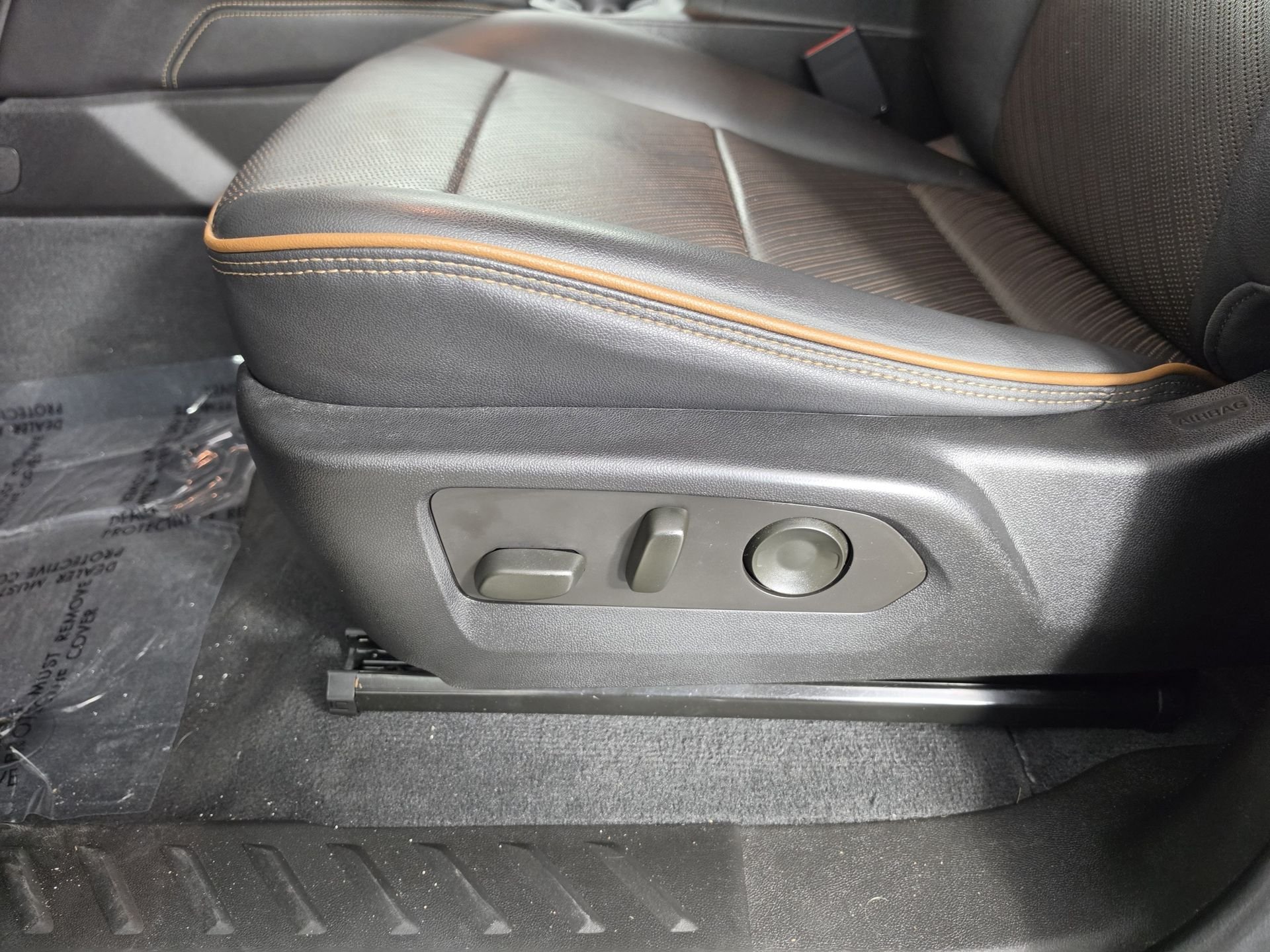 2023 GMC Canyon AT4 - Photo 17