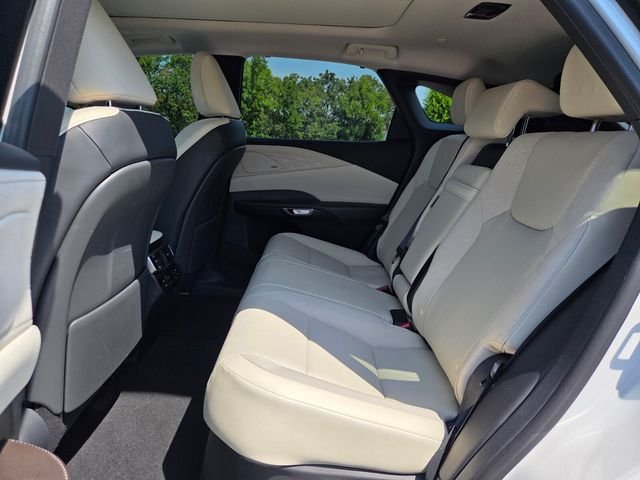 Certified Used 2025 EMINENT WHITE PEARL Lexus 350 Luxury image 13