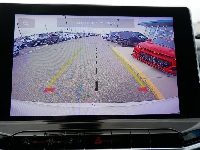Used 2024 White Jeep Latitude image 15