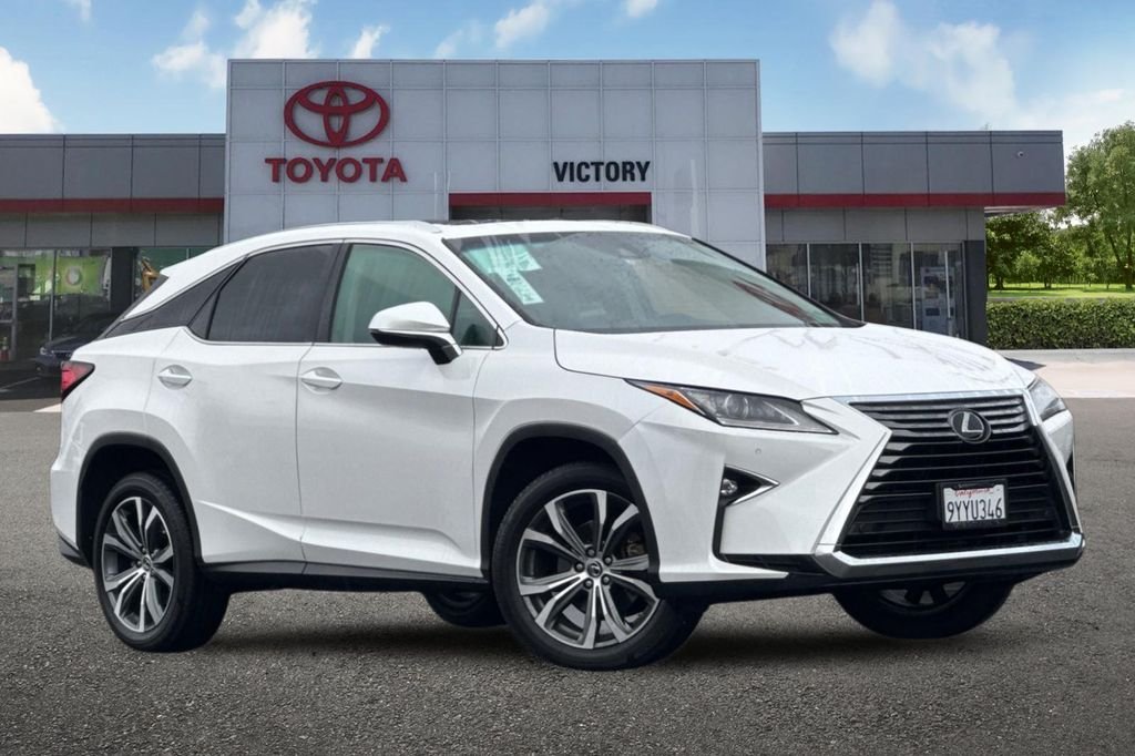 Used 2019 White Lexus 350 image 2