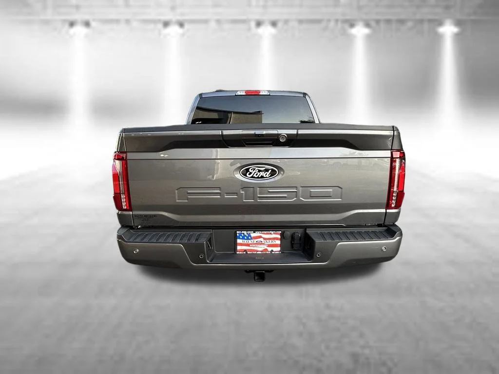 Certified Used 2026 Gray Metallic Ford Lariat image 5