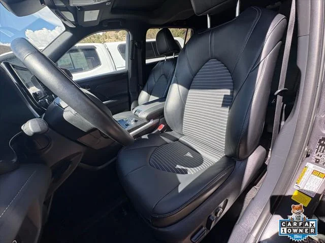 Certified Used 2025 MAGNETIC GRAY MET. Toyota  image 15
