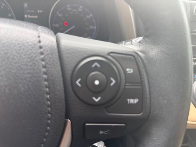 Used 2017 Super White Toyota XLE image 12