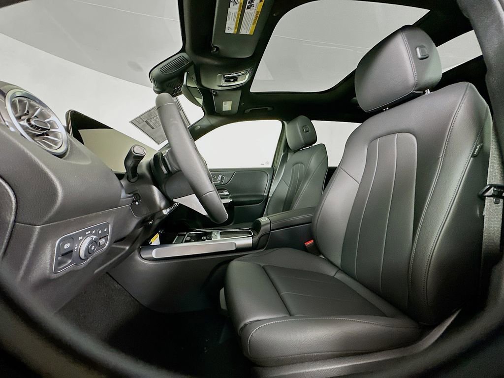 2026 Mercedes-Benz GLB GLB 250 - Photo 51