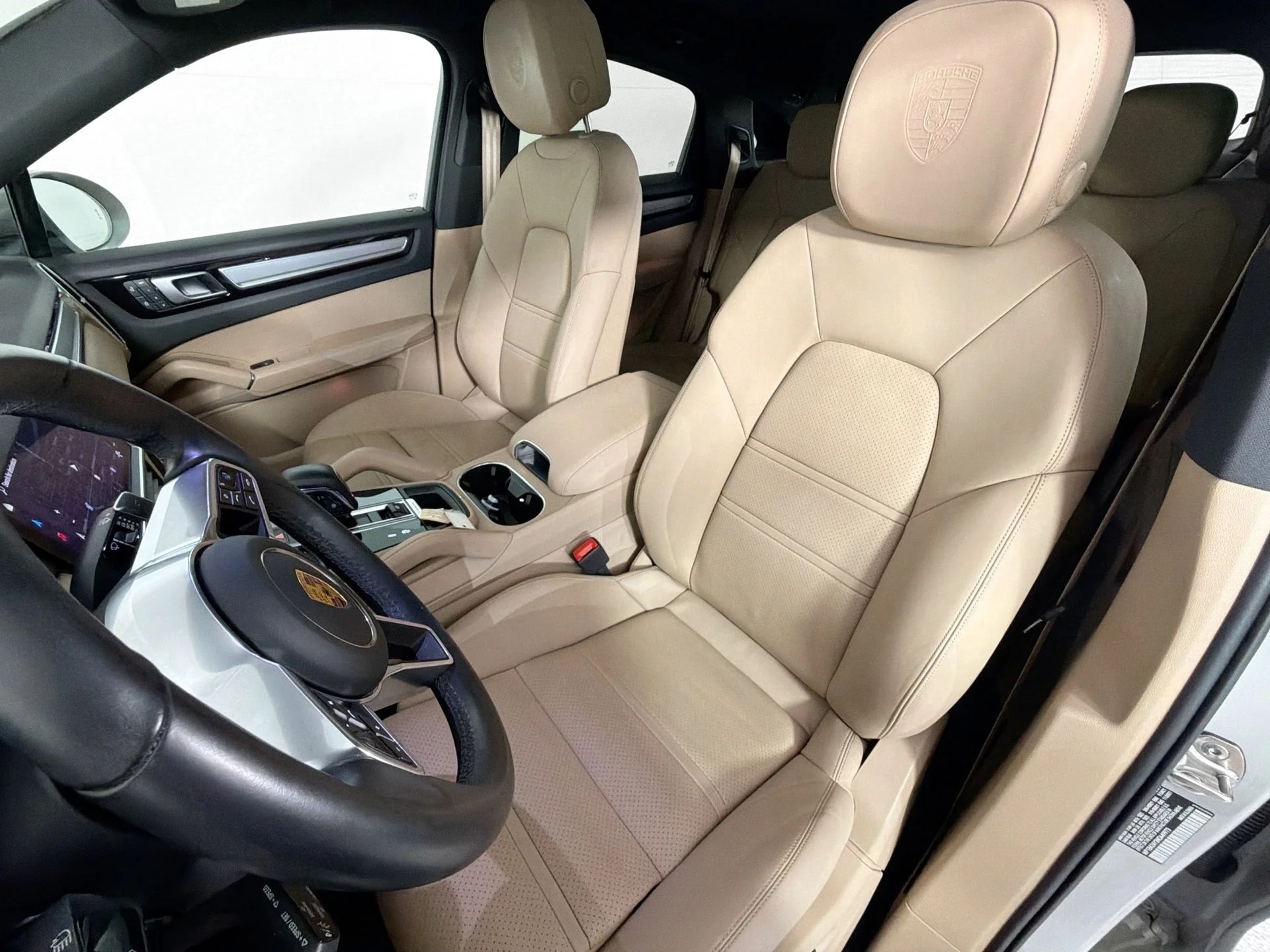 Used 2022  Porsche Platinum Edition image 5