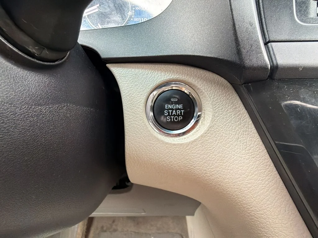 Used 2016 Black Toyota XLE image 30