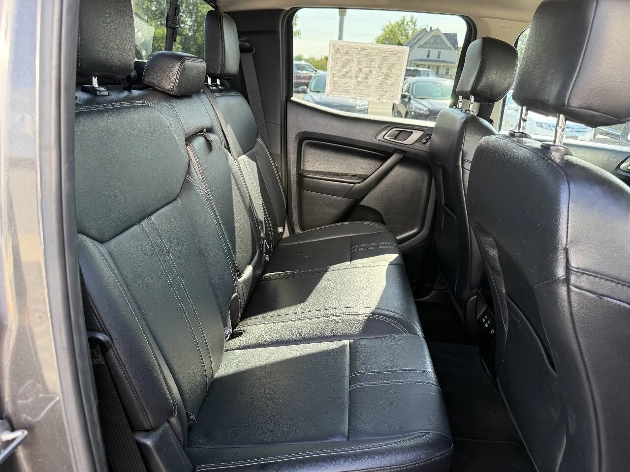Used 2020 Magnetic Ford Lariat 4x4 4dr SuperCrew 5.1 ft. SB image 10