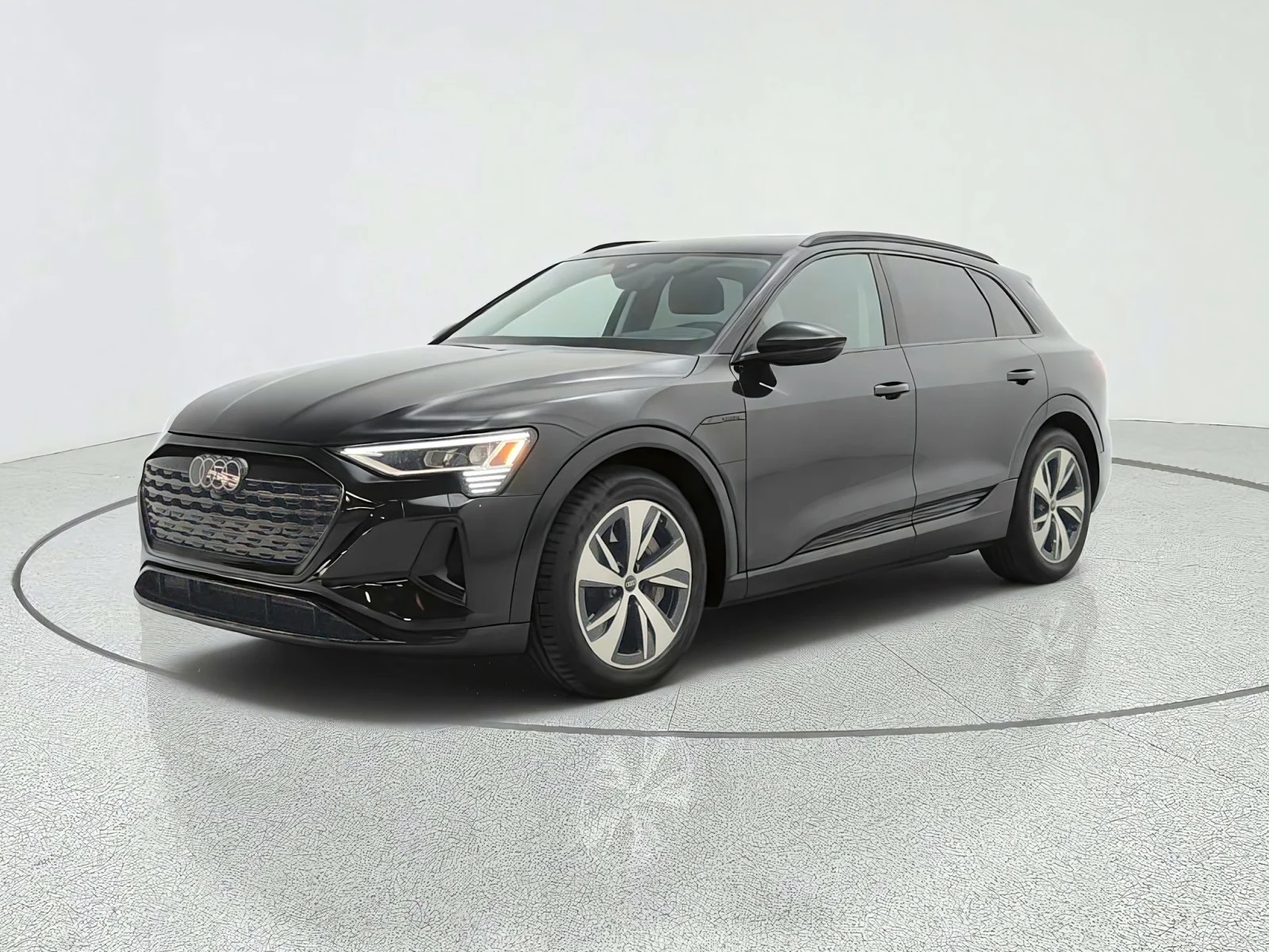 2024 Audi Q8 e-tron